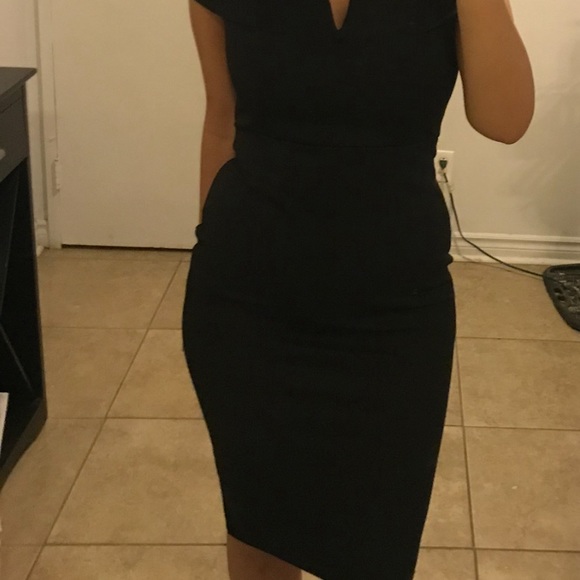 Black dress worn once - Picture 3 of 4